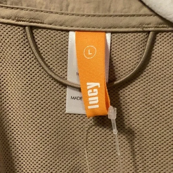 NWT BEIGE JACKET RETAILS $28 - Picture 2 of 2